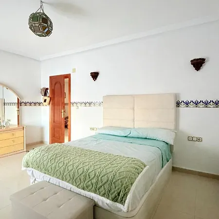 Casa De Baba Villa Dehesa de Campoamor (Orihuela Costa)