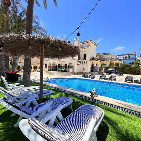 Casa De Baba Villa Dehesa de Campoamor (Orihuela Costa)